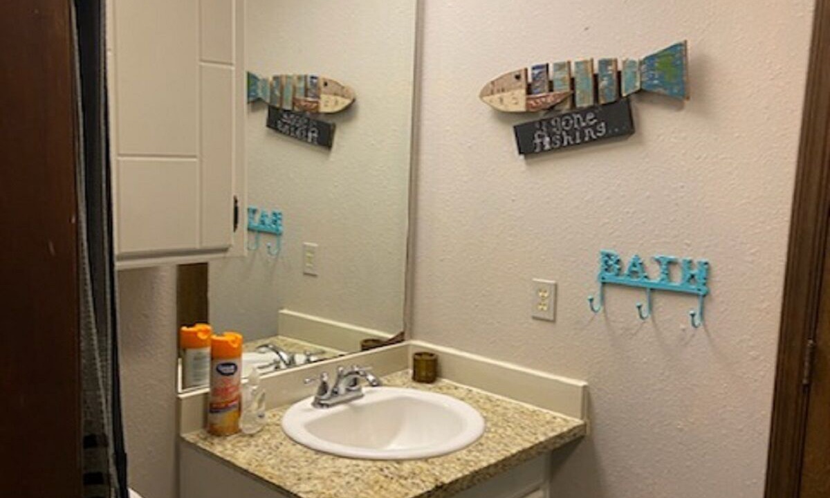 Photo of Bathroom in Sulphur