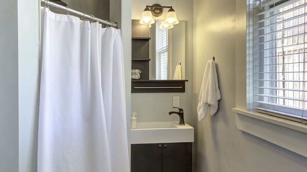 Photo of Bathroom in Midtown