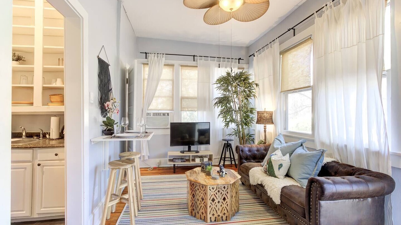 Photo of Bedroom in Midtown