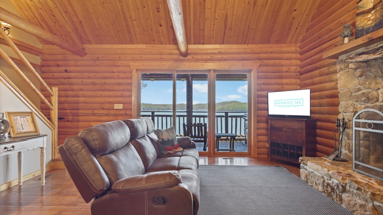 Photo of Livingroom in Sunrise Beach