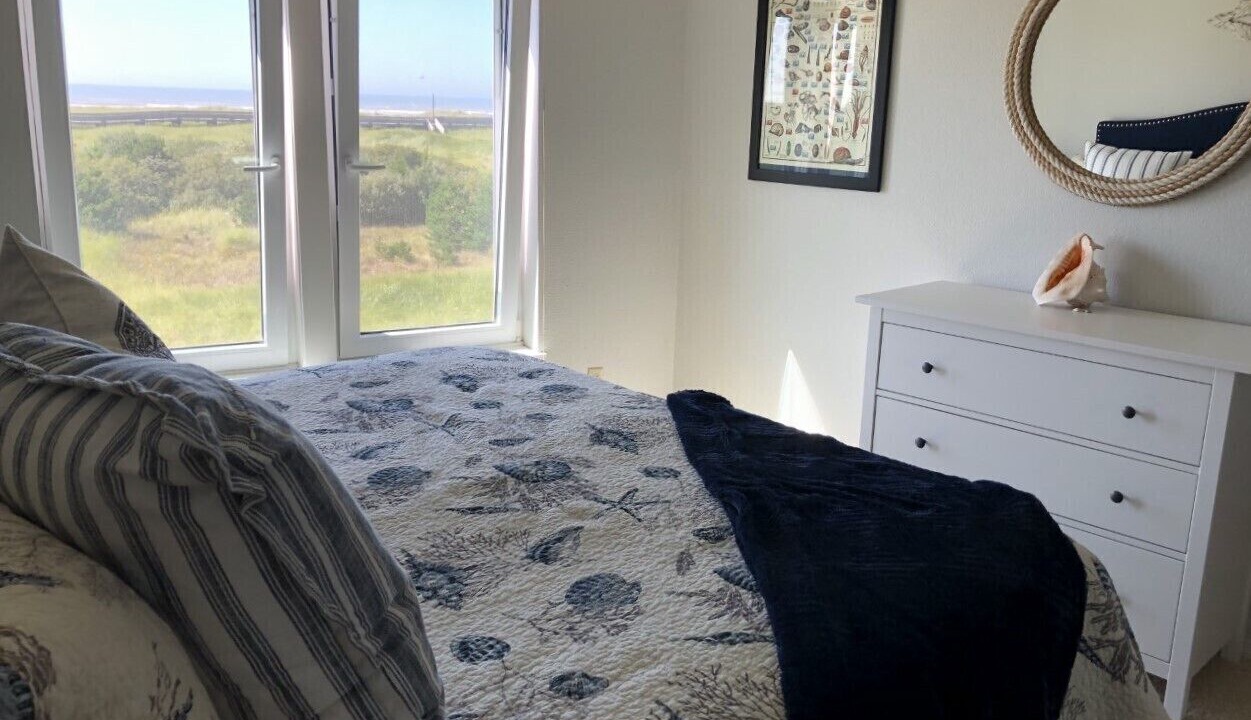 Photo of Bedroom in Long Beach