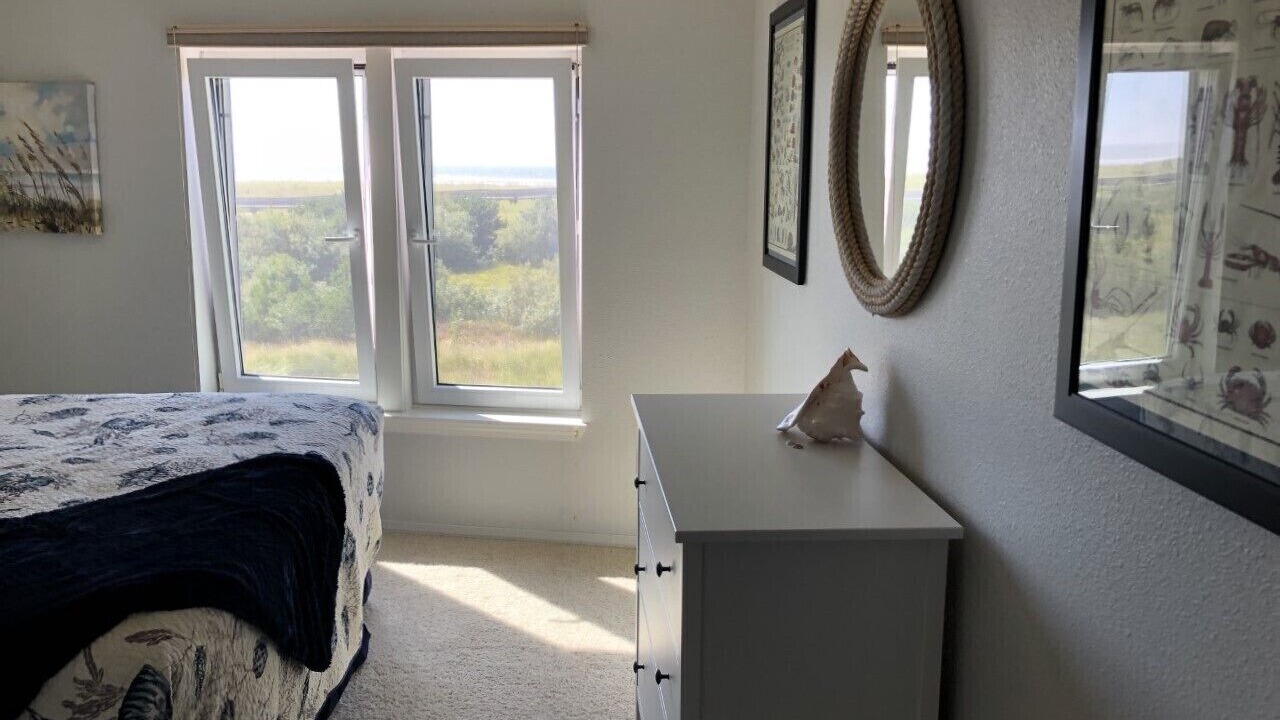 Photo of Bedroom in Long Beach