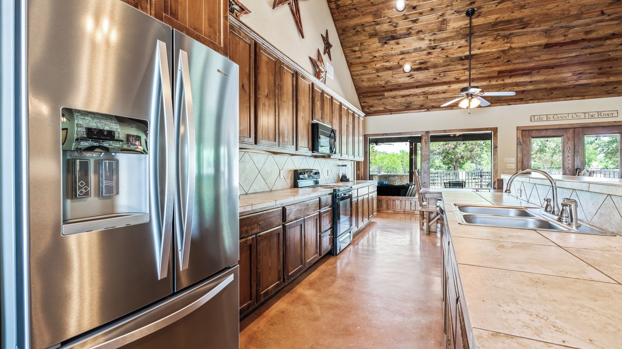 Photo of Kitchen in Concan