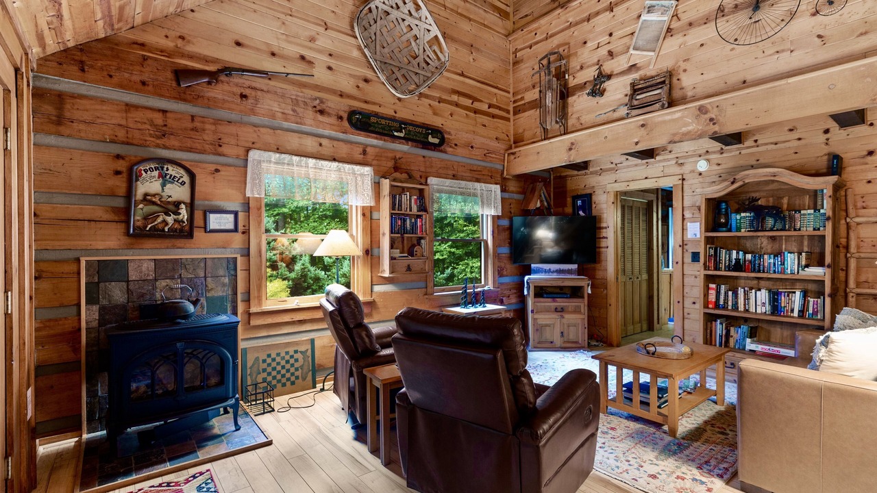 Photo of Bedroom in Hot Springs