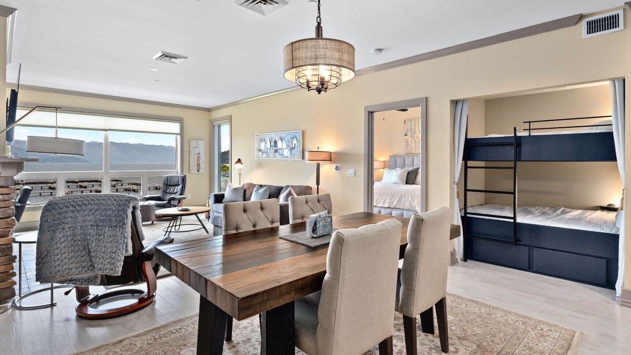 Photo of Others in Sandpoint