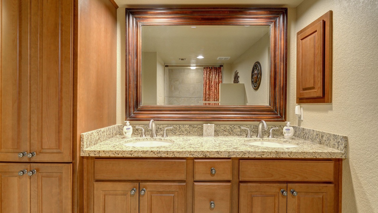Photo of Bathroom in Paradise Valley Village