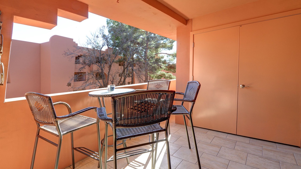 Photo of Outdoor in Paradise Valley Village