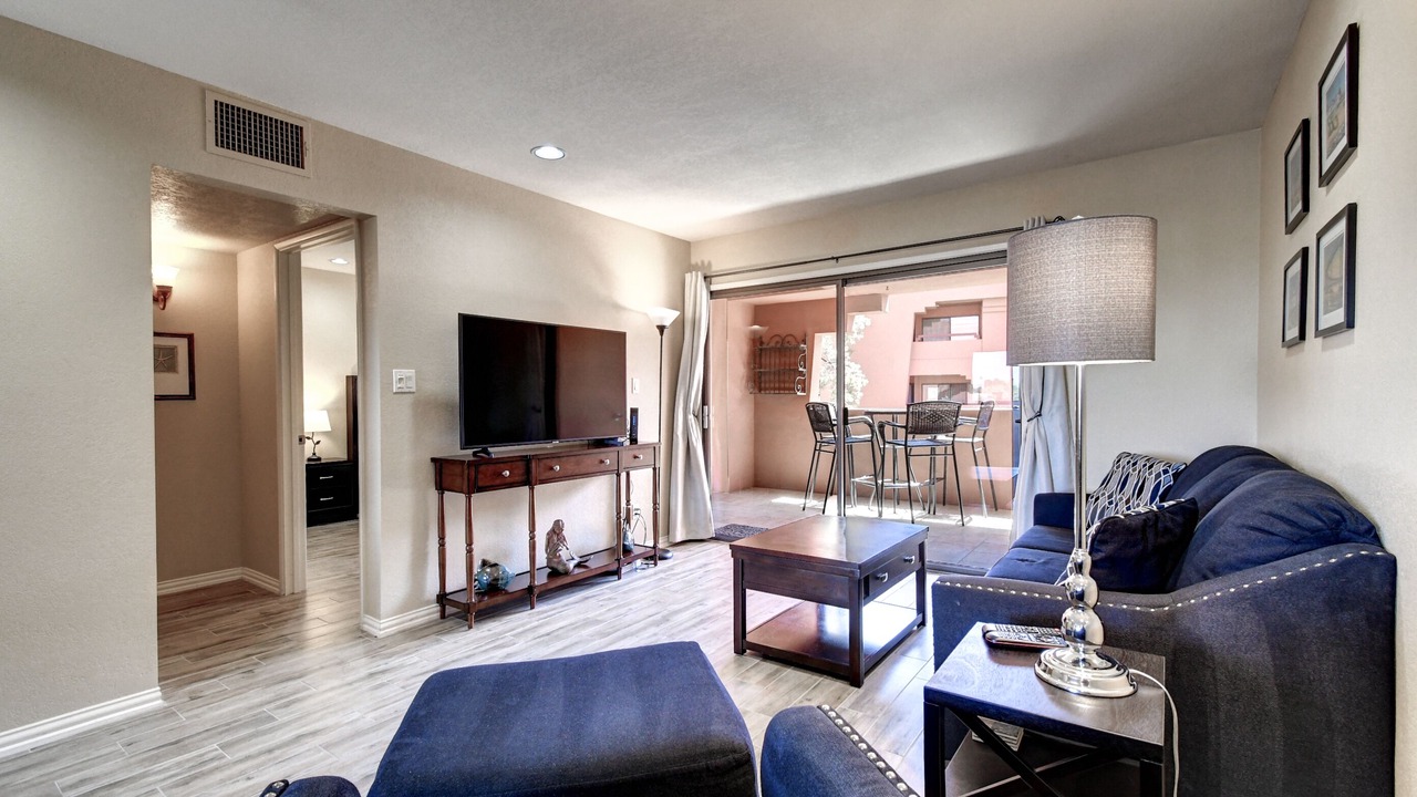 Photo of Livingroom in Paradise Valley Village