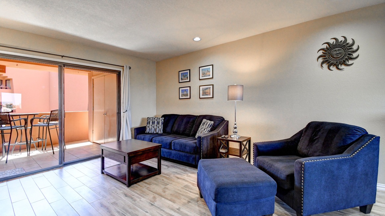 Photo of Livingroom in Paradise Valley Village