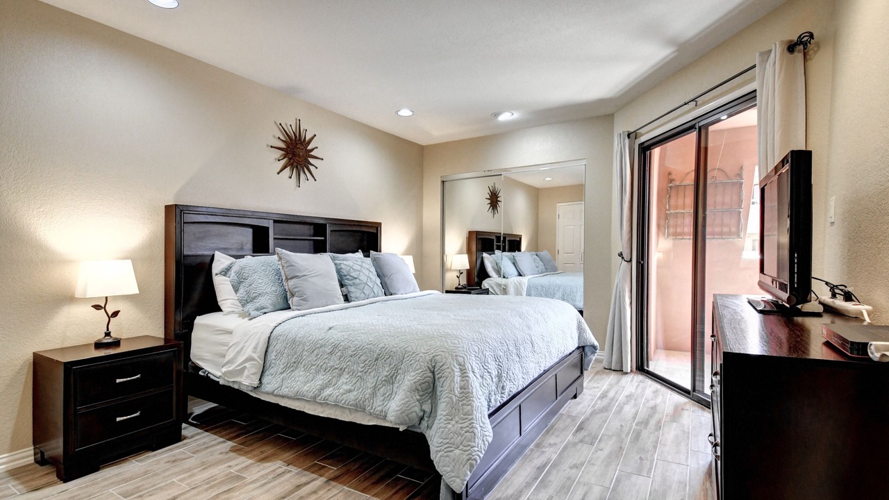 Photo of Bedroom in Paradise Valley Village