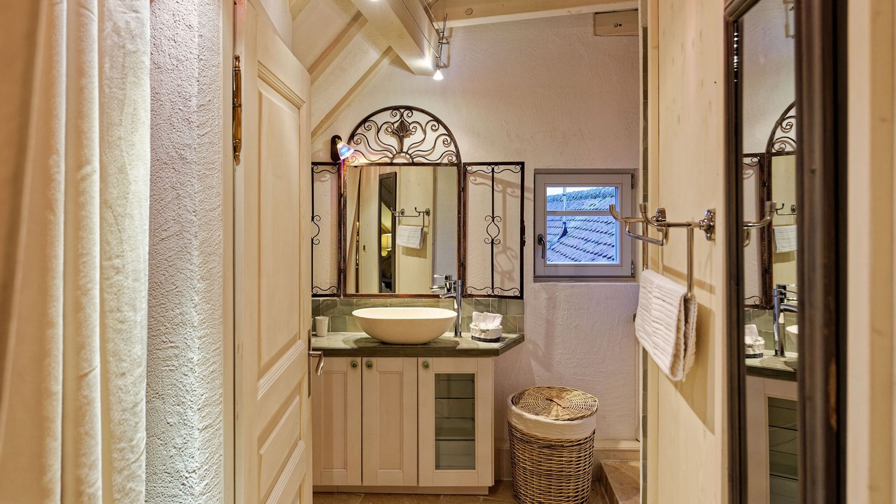 Photo of Bathroom in Riquewihr