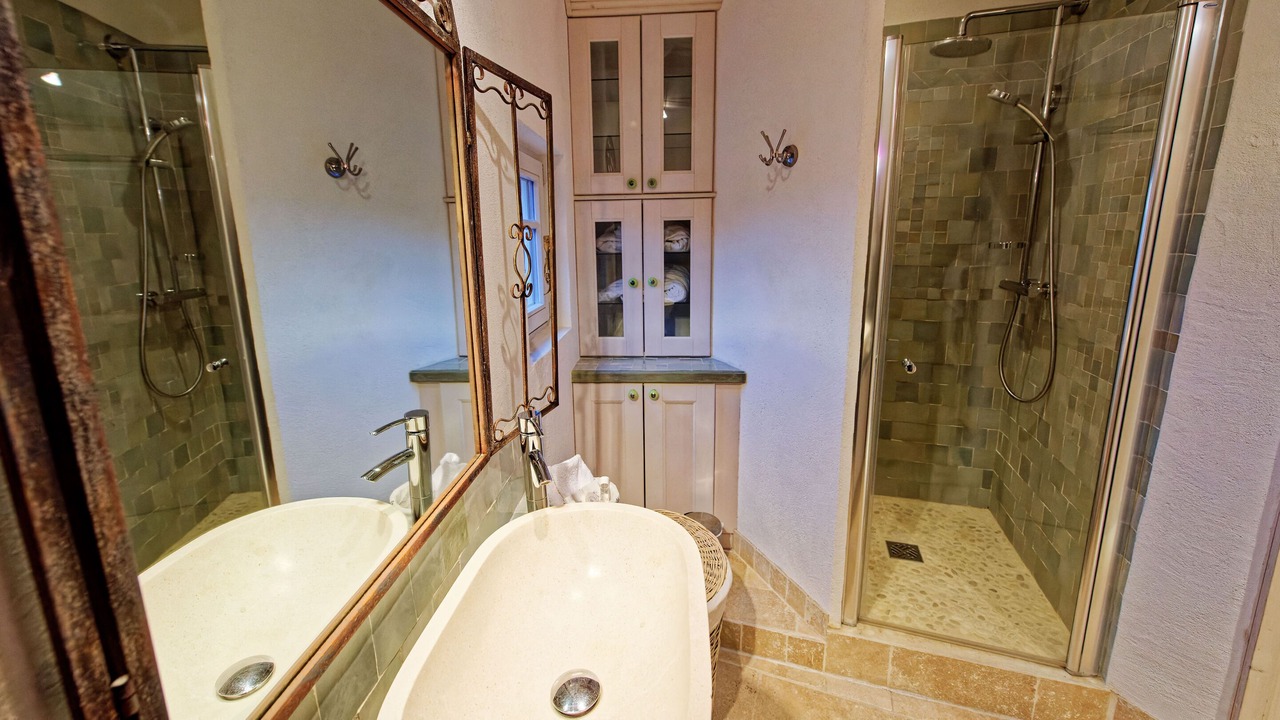 Photo of Bathroom in Riquewihr