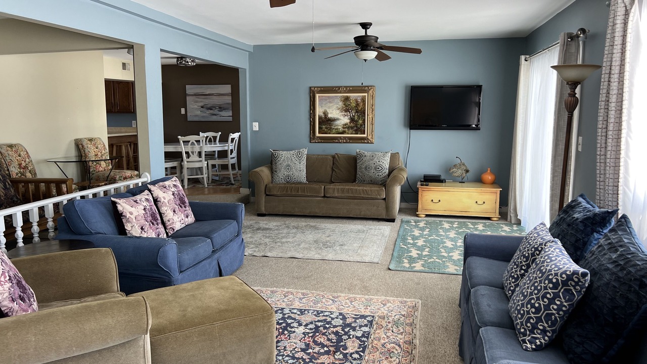 Photo of Livingroom in Howell