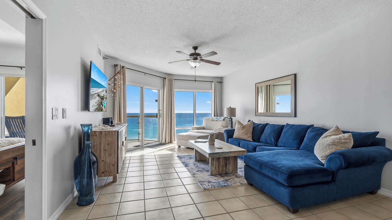 Photo of Livingroom in Pensacola Beach