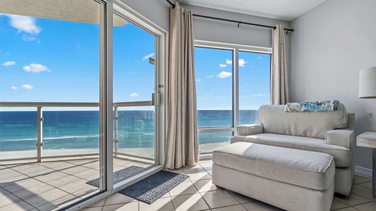 Photo of Livingroom in Pensacola Beach