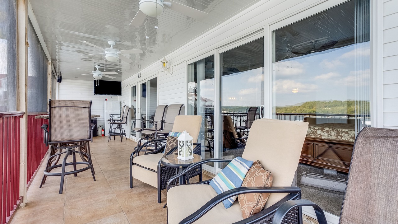 Photo of Patio Balcony in Camdenton