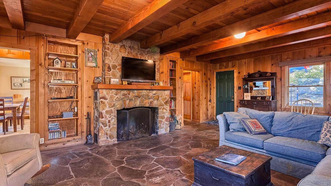 Photo of Livingroom in Ridgewood