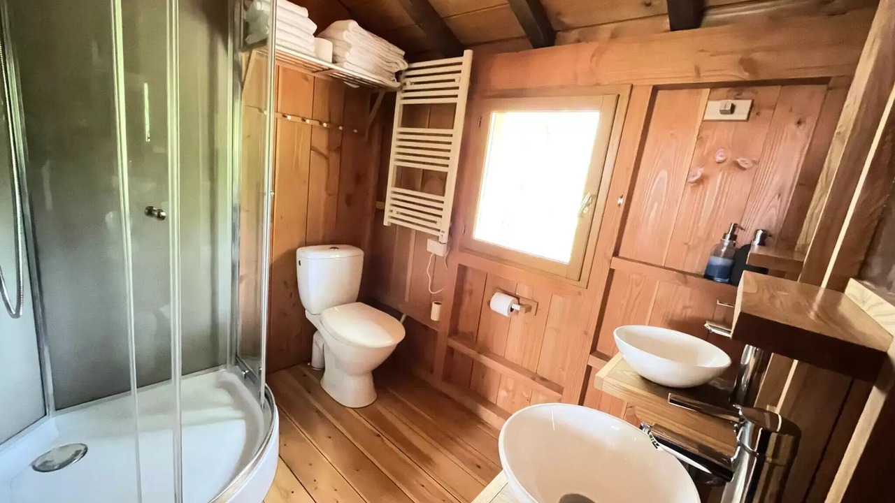 Photo of Bathroom in Estipouy