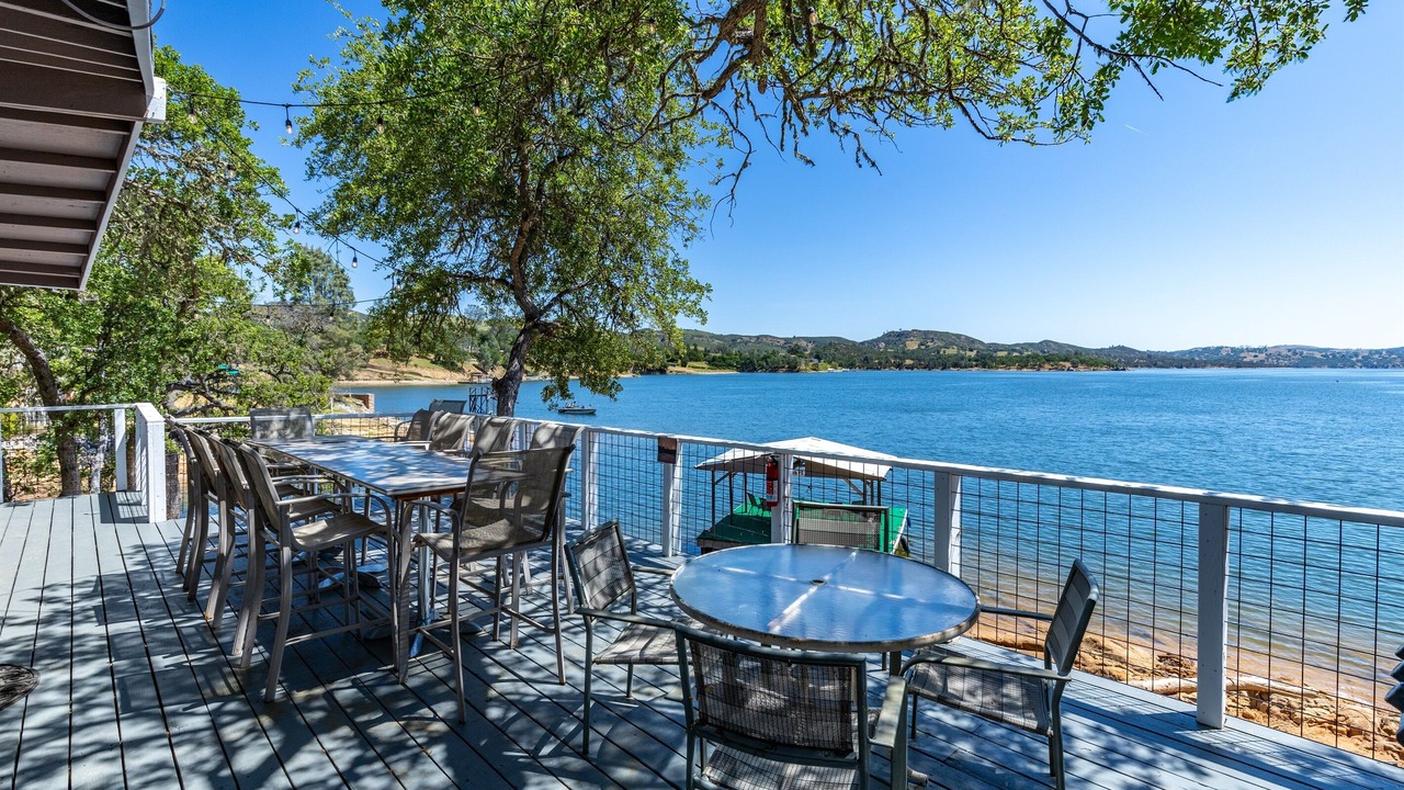 Photo of Outdoor in Bradley