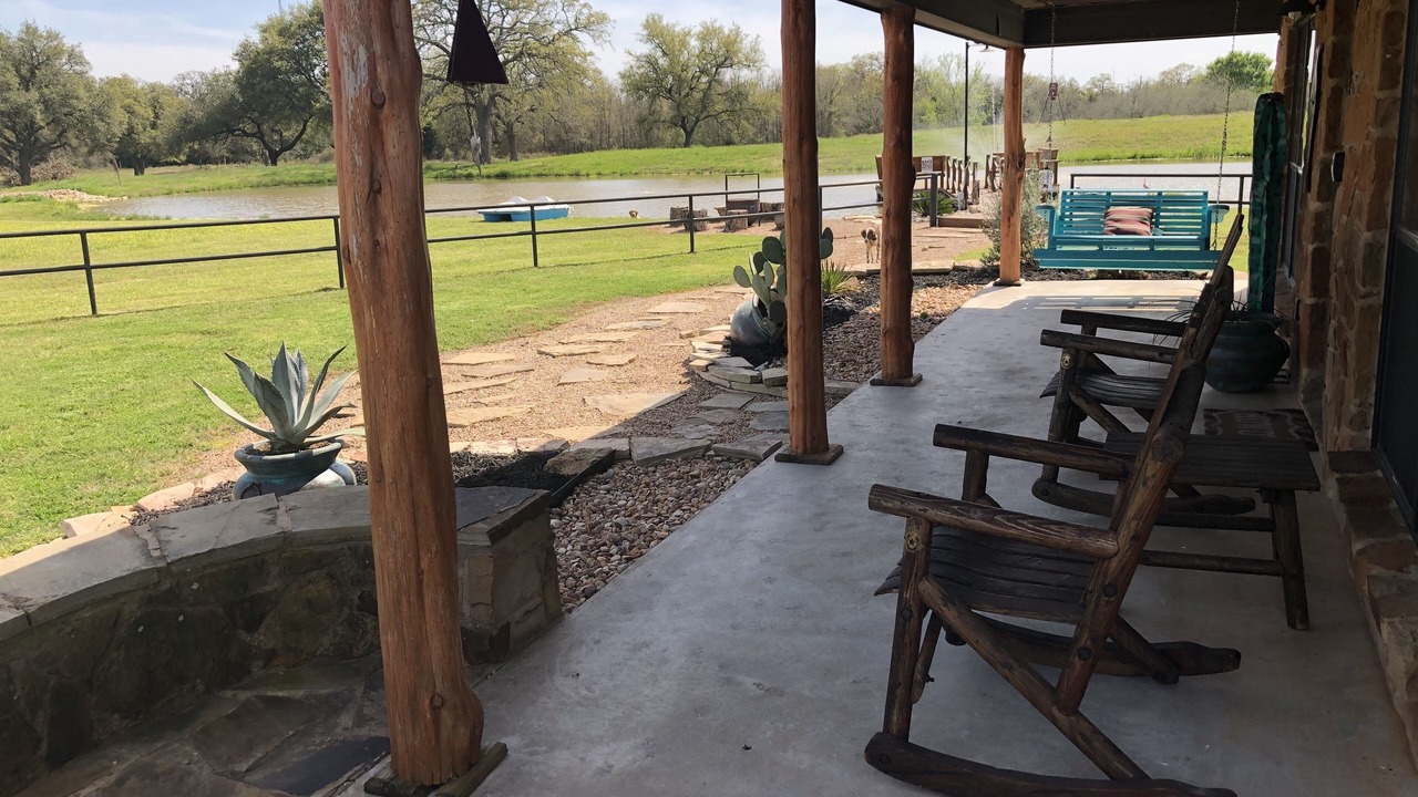 Photo of Patio Balcony in Giddings