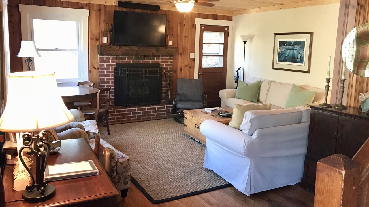 Photo of Livingroom in Black Mountain