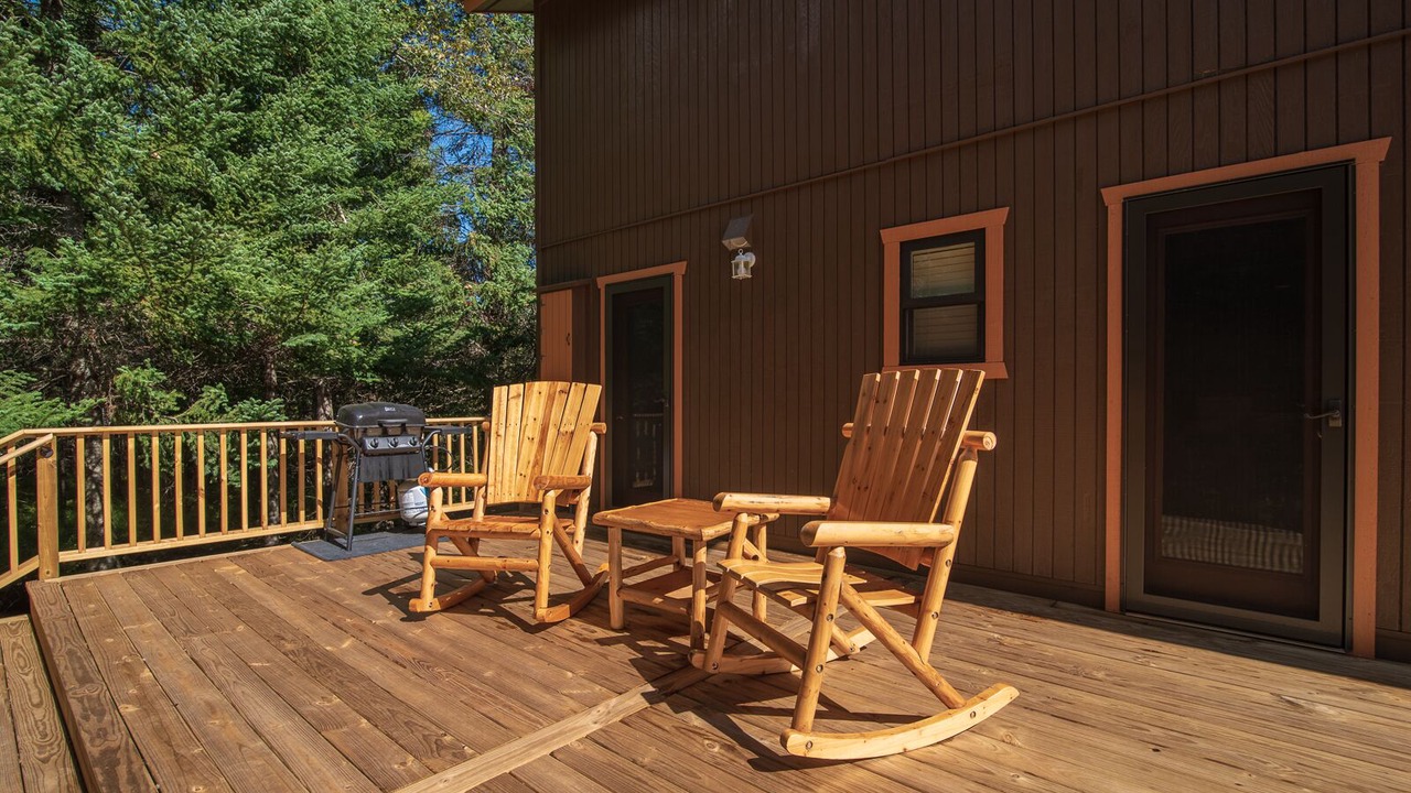 Photo of Patio Balcony in Boyne Falls