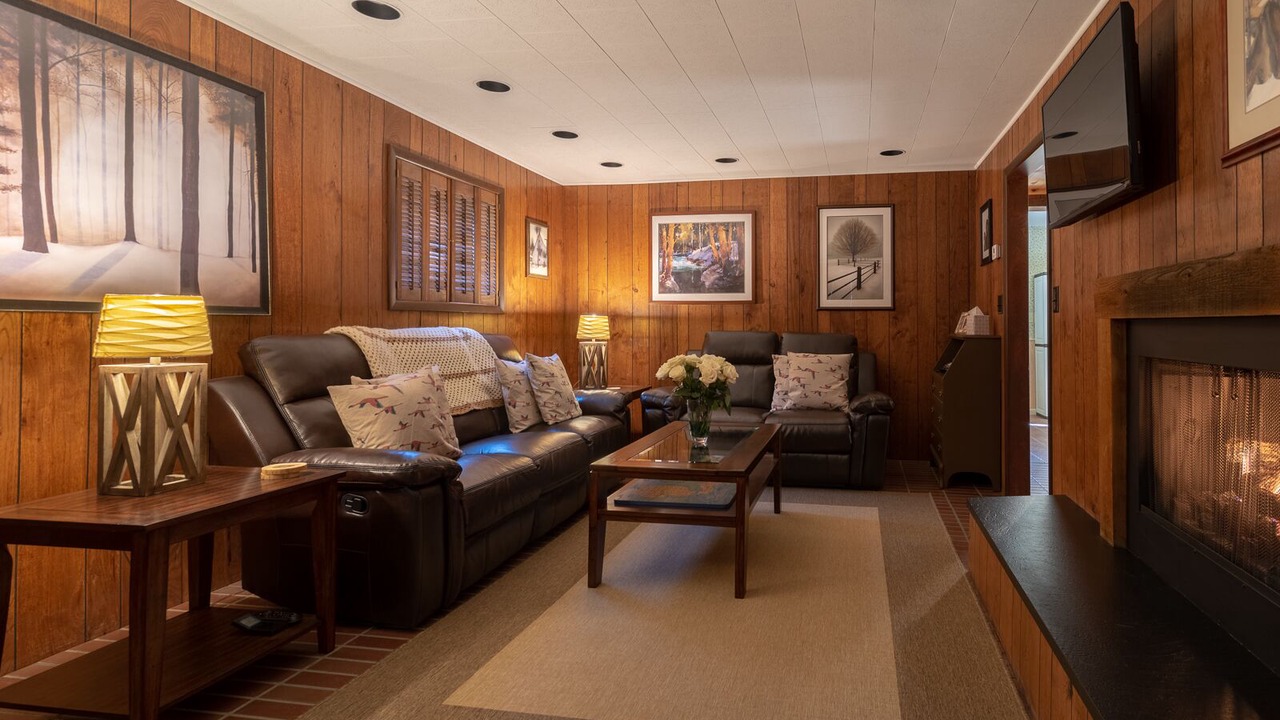 Photo of Livingroom in Boyne Falls