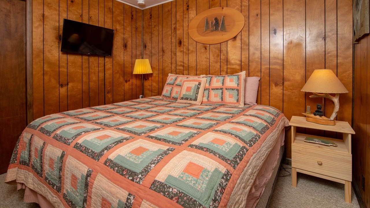 Photo of Bedroom in Boyne Falls