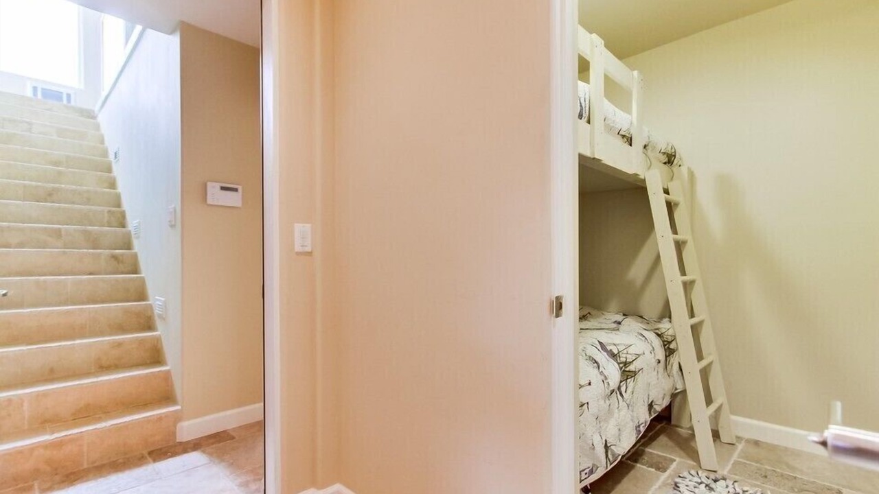 Photo of Bedroom in Central Mission Beach