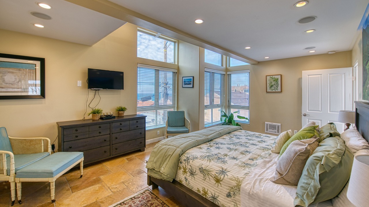 Photo of Bedroom in Central Mission Beach