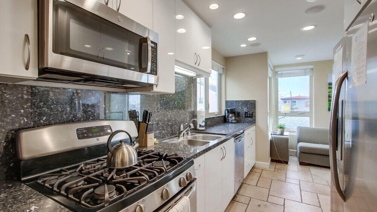 Photo of Kitchen in Central Mission Beach