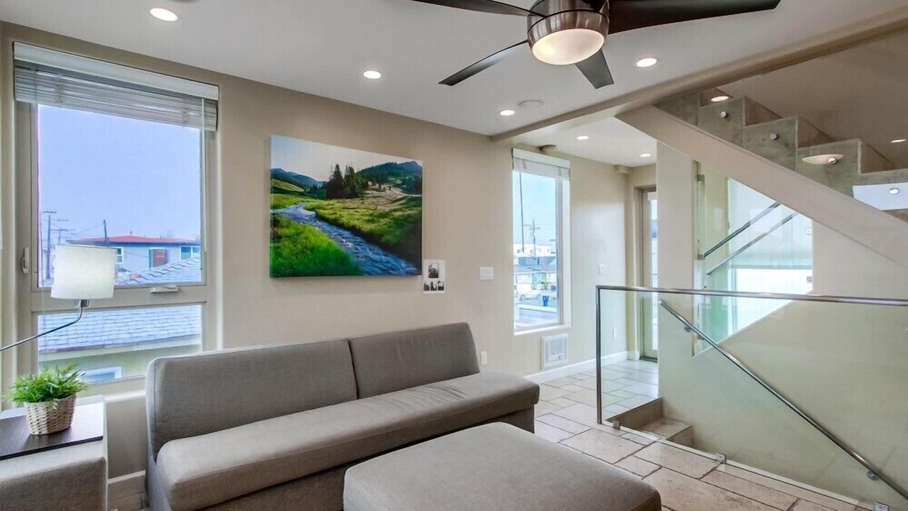 Photo of Livingroom in Central Mission Beach