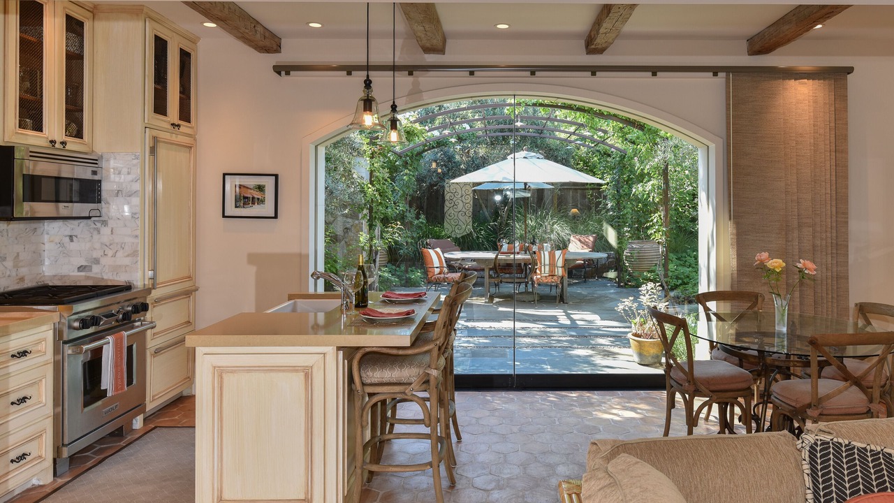 Photo of Bedroom in Yountville