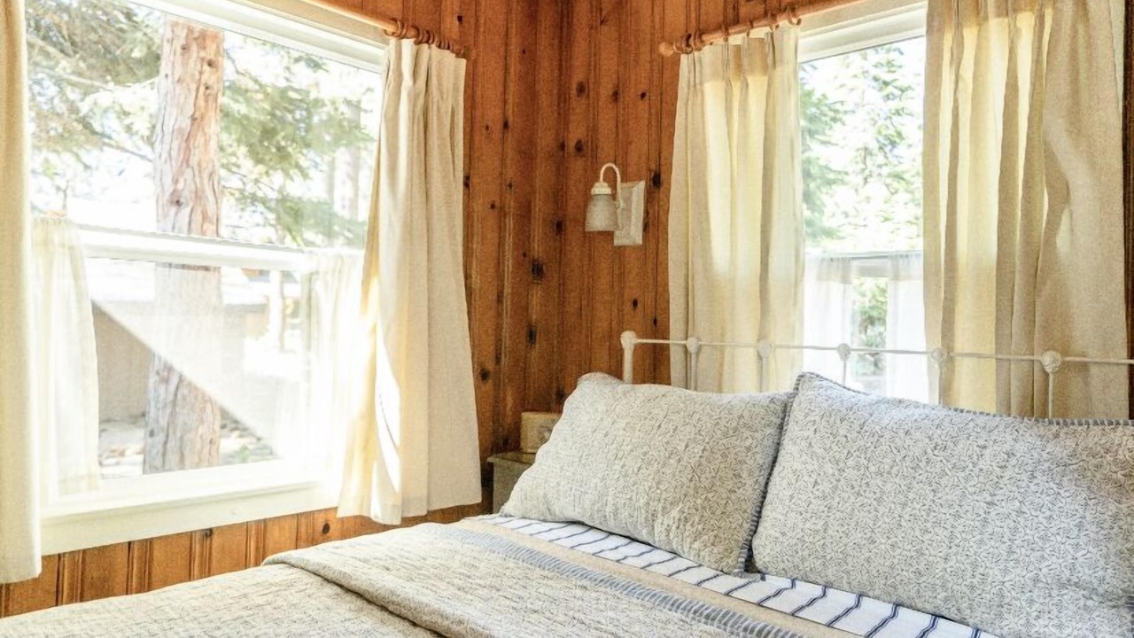 Photo of Bedroom in Tahoe Vista