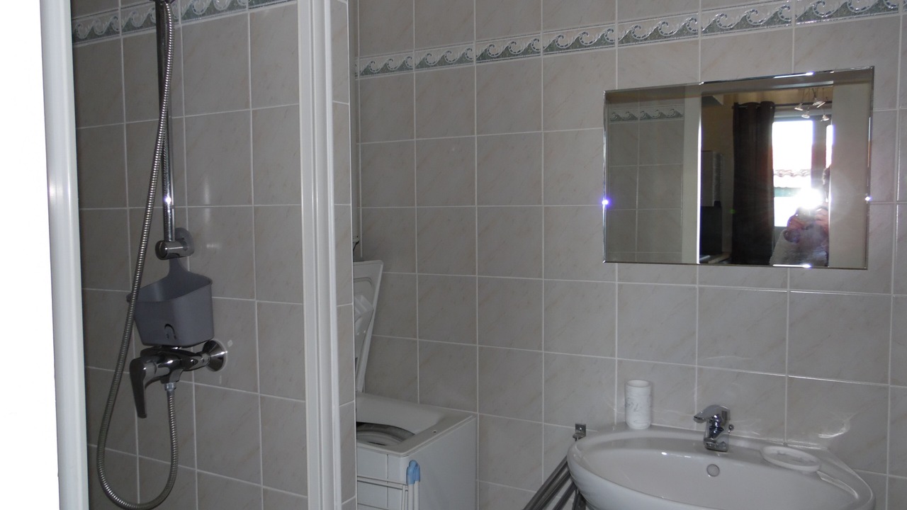 Photo of Bathroom in La Couarde-sur-Mer