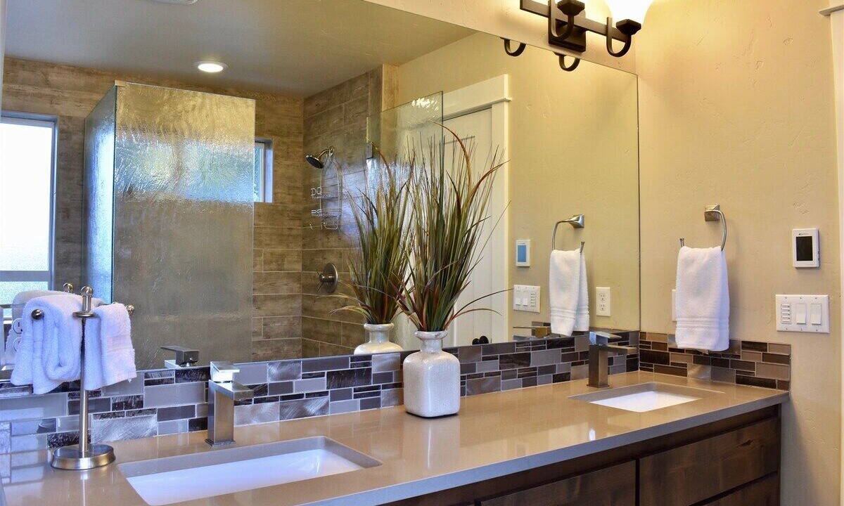 Photo of Bathroom in River West
