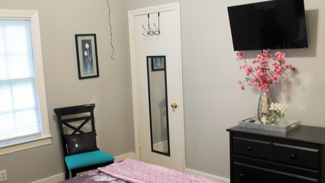 Photo of Bedroom in West End