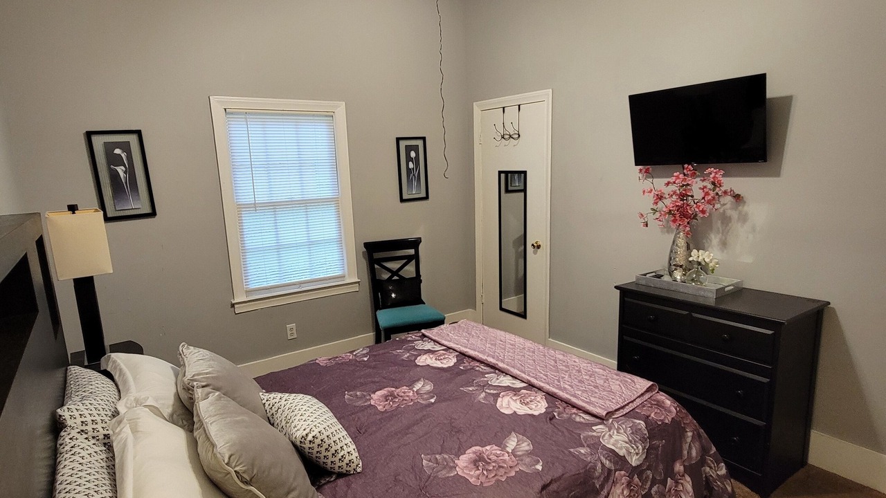 Photo of Bedroom in West End