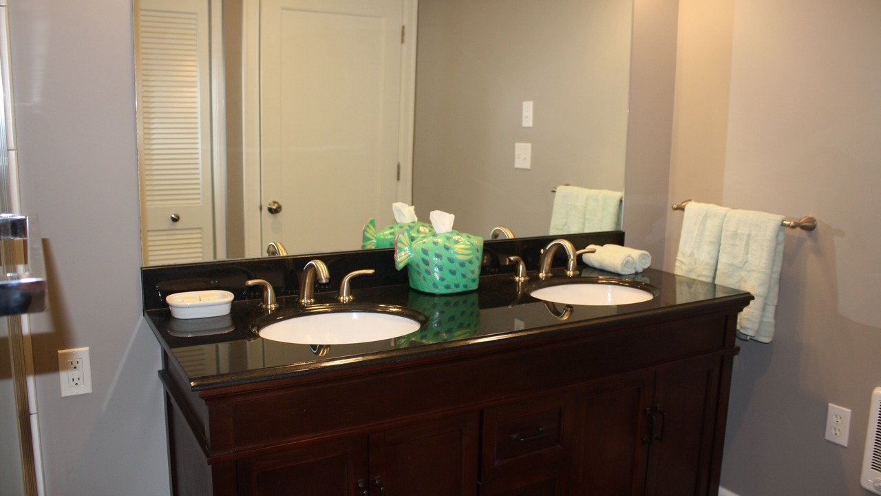 Photo of Bathroom in Oak Grove