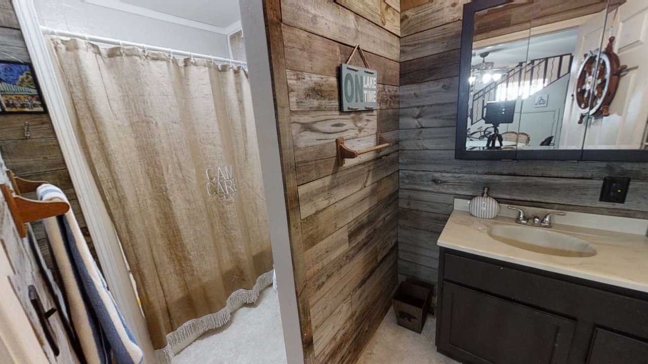 Photo of Bathroom in Cookson