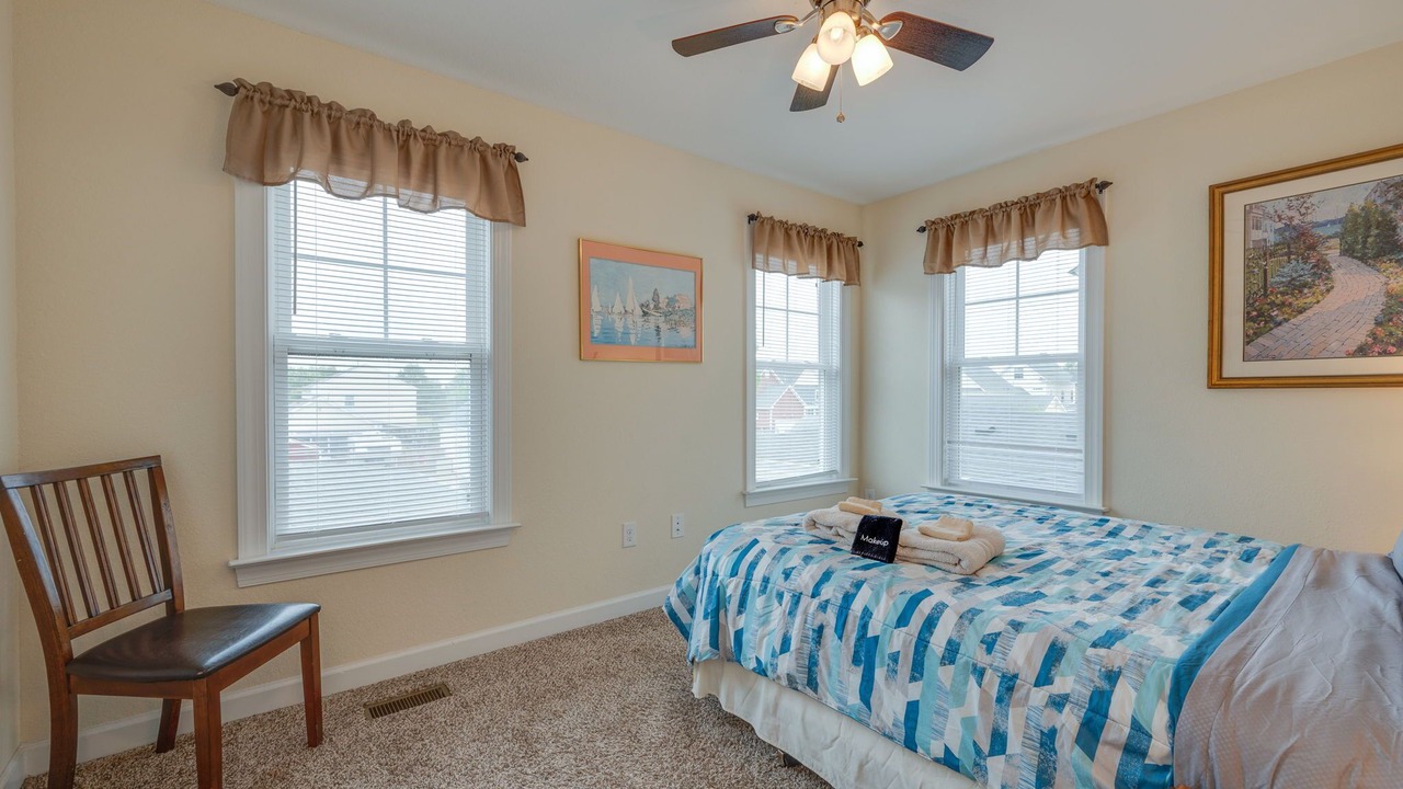Photo of Bedroom in Buckroe Beach