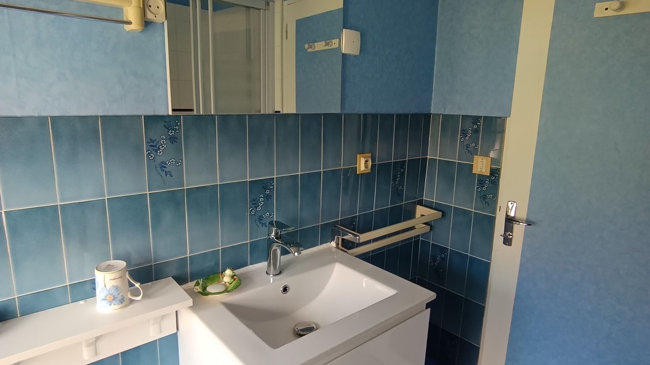 Photo of Bathroom in Descartes