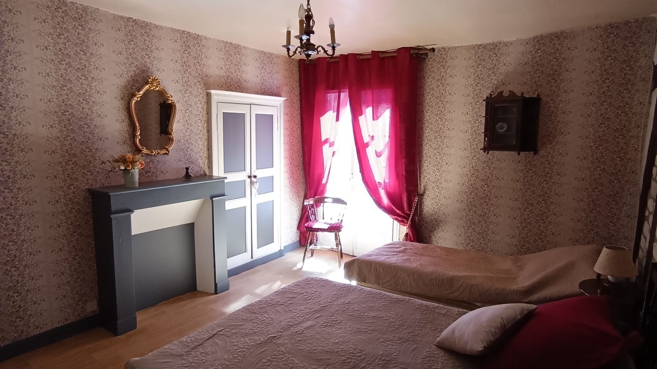 Photo of Bedroom in Descartes