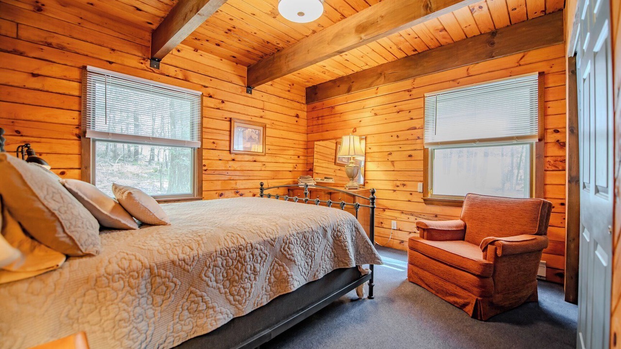 Photo of Bedroom in Eagles Mere