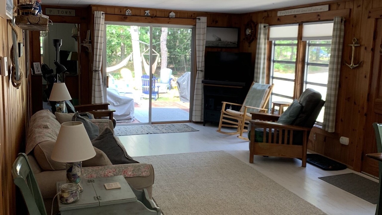 Photo of Livingroom in North Eastham