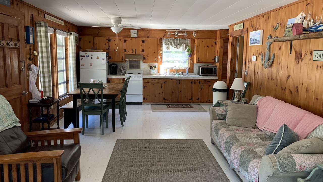 Photo of Livingroom in North Eastham