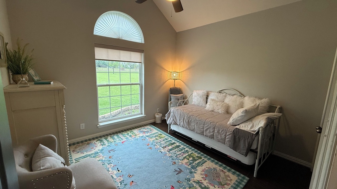 Photo of Livingroom in Pilot Point