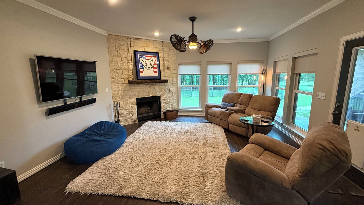 Photo of Livingroom in Pilot Point