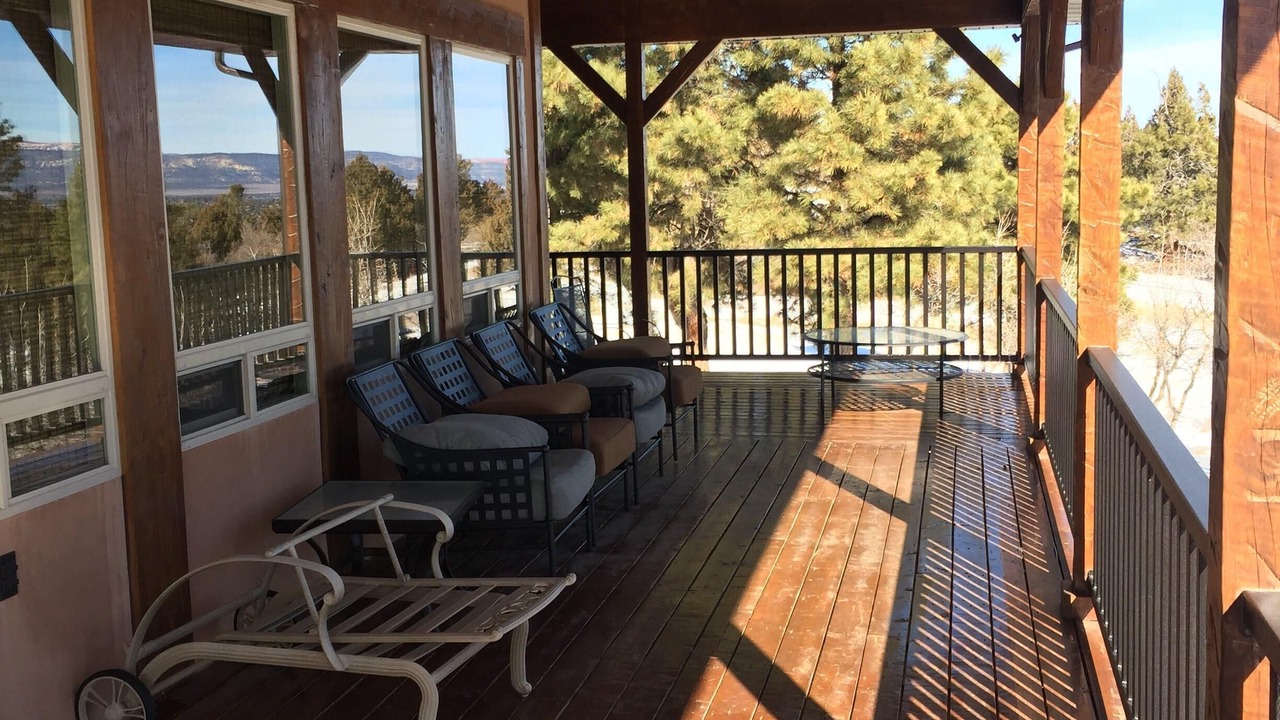 Photo of Patio Balcony in Mammoth Creek