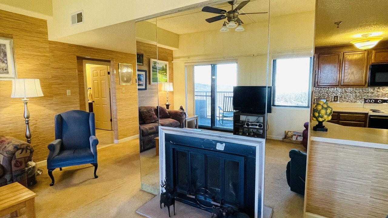 Photo of Livingroom in Seven Devils